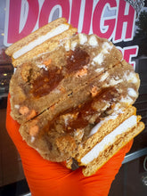 Load image into Gallery viewer, Pumpkin Fantasy Glam Cookie