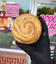 Load image into Gallery viewer, The Swirl Glam Cookie