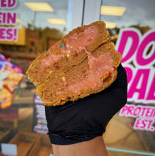 Load image into Gallery viewer, Strawberry Crunch Glam Cookie