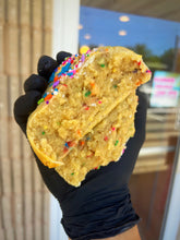 Load image into Gallery viewer, Funfetti Proissant