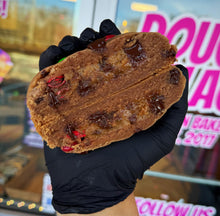 Load image into Gallery viewer, Xmas Chip Xtreme Glam Cookie