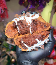 Load image into Gallery viewer, Love Handles Glam Cookie