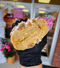 Load image into Gallery viewer, Christmas Crumb Cake Glam Cookie