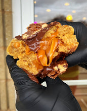 Load image into Gallery viewer, Twixmas Glam Cookie