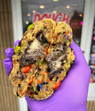 Load image into Gallery viewer, Dee Nice Glam Cookie