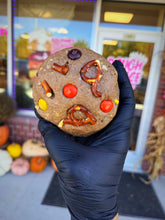 Load image into Gallery viewer, The Pretzelgeist Glam Cookie