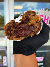 Load image into Gallery viewer, Swiss Roll Glam Cookie