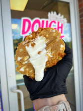 Load image into Gallery viewer, Mighty Macadamia Glam Cookie