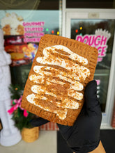 Load image into Gallery viewer, Cinnamon Apple Streusel Pro-Tart