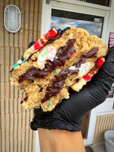 Load image into Gallery viewer, Frosty’s Fudge Glam Cookie