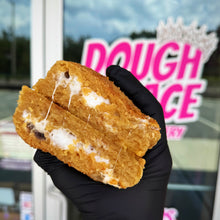 Load image into Gallery viewer, Cinnamon S’mores Glam Cookie