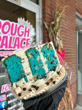 Load image into Gallery viewer, Cake Slices