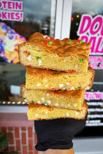 Load image into Gallery viewer, Holiday Blondie Bars