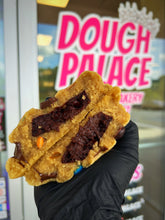 Load image into Gallery viewer, M&M Crack Pro-Dough