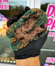 Load image into Gallery viewer, Cookie Monster Swirl Glam Cookie