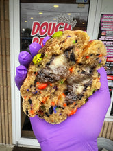 Load image into Gallery viewer, Dee Nice Glam Cookie