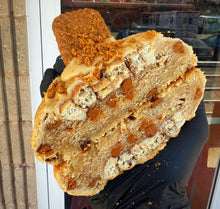 Load image into Gallery viewer, Biscoff Cinnabon Glam Cookie