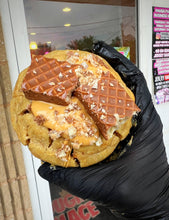 Load image into Gallery viewer, Mr. Nutty Buddy Glam Cookie