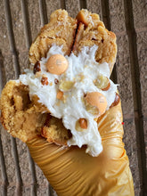 Load image into Gallery viewer, Toasty Vanilla Glam Cookie