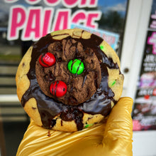 Load image into Gallery viewer, Keeby Glam Cookie