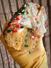Load image into Gallery viewer, Sugar Cookie Kiss Glam Cookie