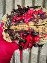 Load image into Gallery viewer, Cocoa Thriller Glam Cookie👻