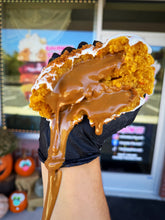 Load image into Gallery viewer, Butterbeer Blast Glam Cookie