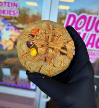 Load image into Gallery viewer, Reese Toast Crunch Glam Cookie