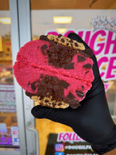Load image into Gallery viewer, Madam Chippy Glam Cookie