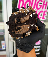 Load image into Gallery viewer, Black Out Crumb Cake Glam Cookie