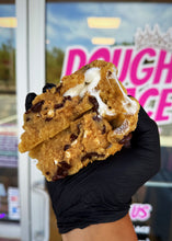 Load image into Gallery viewer, S’mores Celebration Glam Cookie