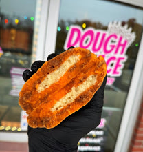 Load image into Gallery viewer, Pumpkin Cinnabon Swirl Glam Cookie