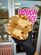 Load image into Gallery viewer, Cookie Butter Blast Glam Cookie