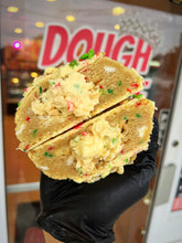 Load image into Gallery viewer, Holiday Krispies “Cereal Bar” Glam Cookie