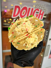 Load image into Gallery viewer, Holiday Krispies “Cereal Bar” Glam Cookie