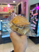 Load image into Gallery viewer, Cinna Butter Biscuit Glam Cookie