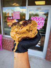 Load image into Gallery viewer, Reese Teddy Graham Glam Cookie