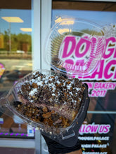 Load image into Gallery viewer, Blueberry Crumb Cake