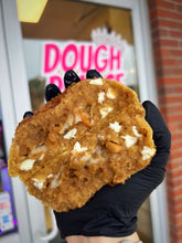 Load image into Gallery viewer, French Vanilla Delight Glam Cookie