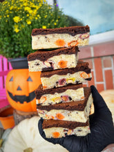 Load image into Gallery viewer, Reese Slutty Brownies