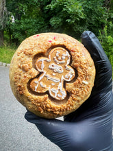 Load image into Gallery viewer, Ginger Crumb Glam Cookie🎅🏼🌴