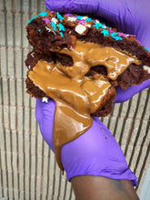 Load image into Gallery viewer, Biscoff De Chocolate Glam Cookie