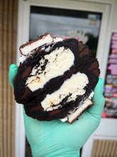 Load image into Gallery viewer, York Peppermint Glam Cookie🎅🏼🌴