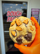 Load image into Gallery viewer, S’moreo Original Glam Cookie