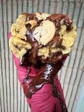 Load image into Gallery viewer, Chippy Glam Cookie