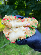 Load image into Gallery viewer, Sugar Cookie Kiss 2.0 Glam Cookie
