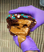 Load image into Gallery viewer, Biscoff De Chocolate Glam Cookie