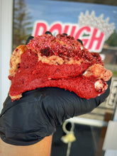 Load image into Gallery viewer, Velvet Cake & Crumble Glam Cookie