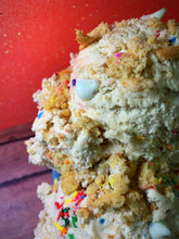 Load image into Gallery viewer, Funfetti Crumble Pro-Dough