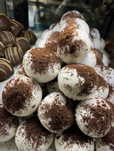 Load image into Gallery viewer, White Chocolate Oreo Truffle